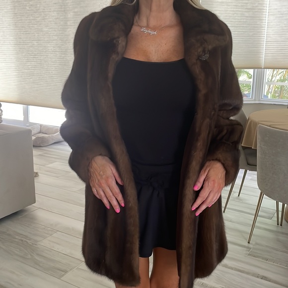 Dicker and Dicker Mink fur coat - Picture 3 of 4